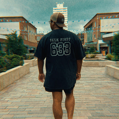 the varsity tee (oversized fit)
