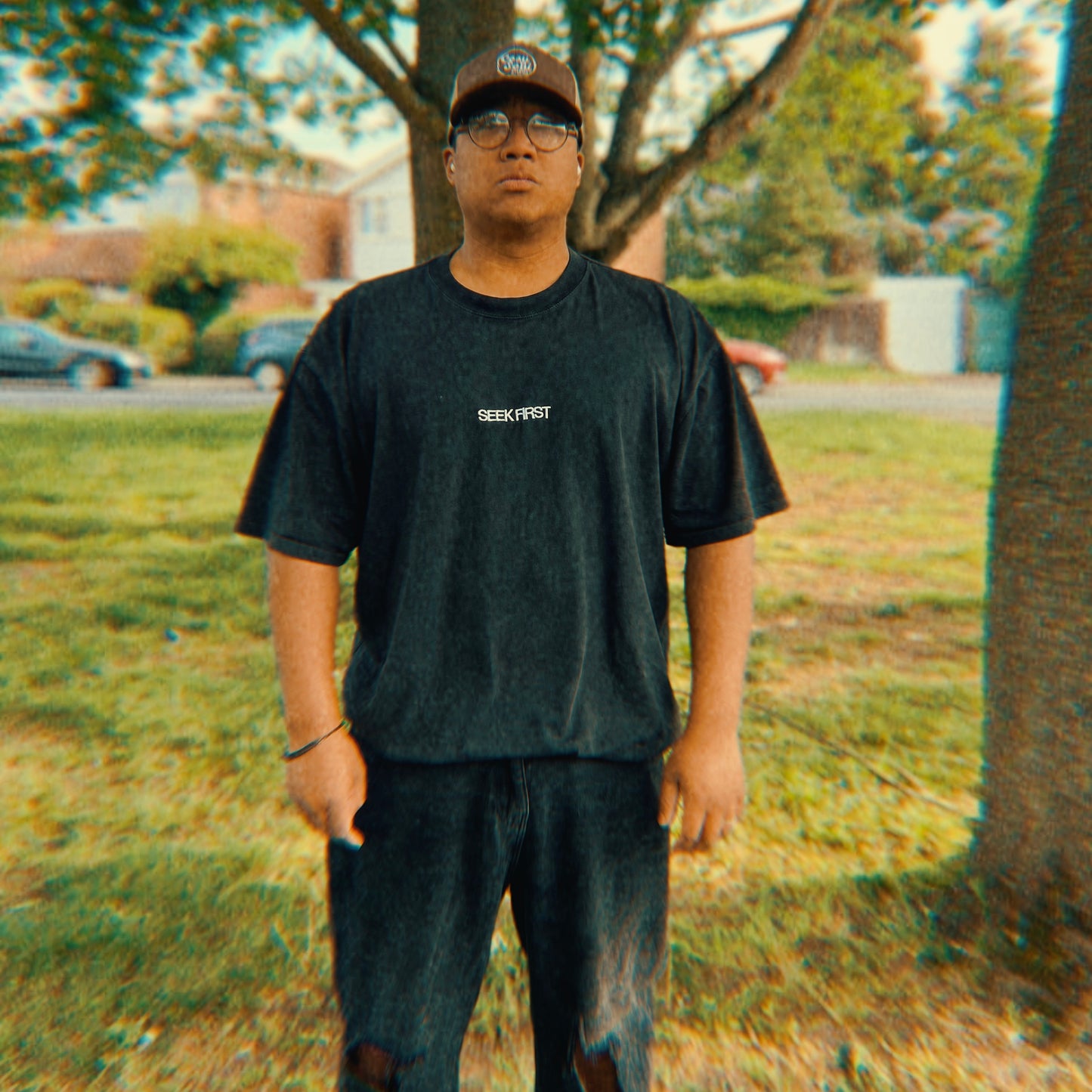 the seek first tee (oversized fit)